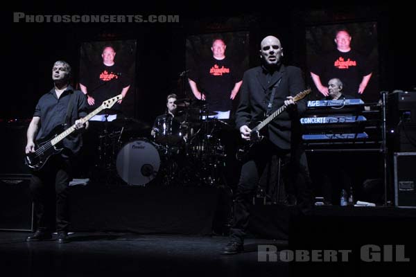 THE STRANGLERS - 2014-04-07 - PARIS - Olympia - Jean-Jacques Burnel - Raymond Barry Warne - Jim Macaulay - David Paul Greenfield